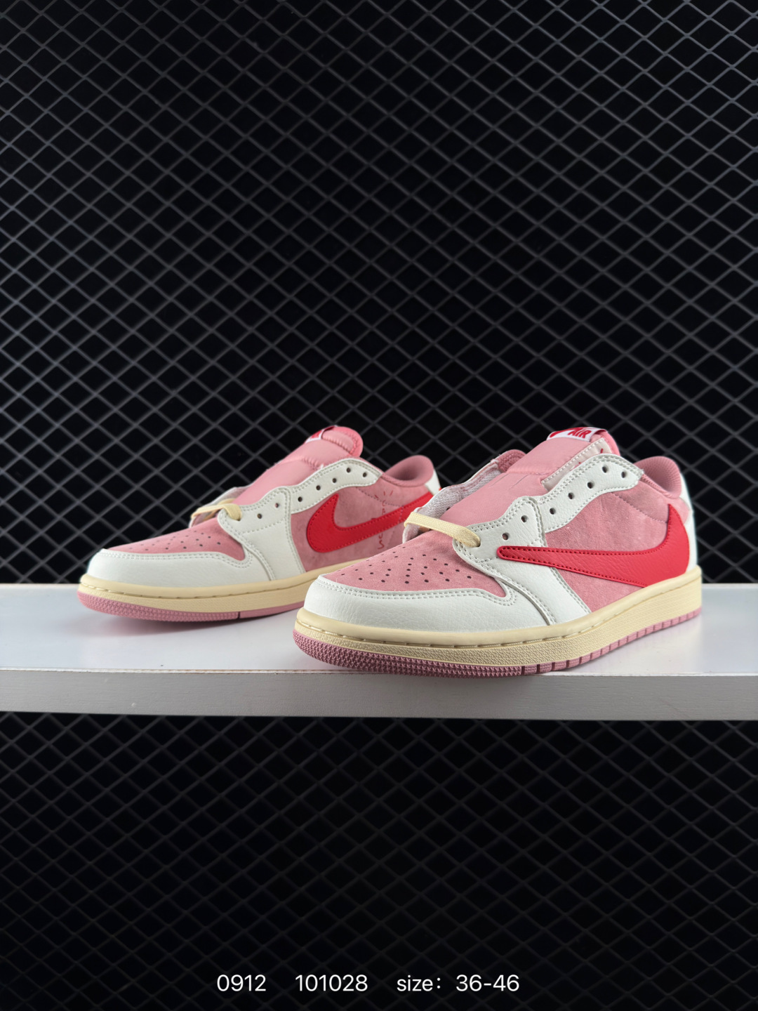 Travis Scott x Air Jordan 1 ” Reverse Mocha “